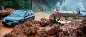 Luiz Paulo defende ação conjunta de governos para evitar tragédias das chuvas na região serrana do Rio 1