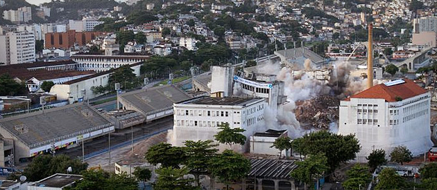 Leia mais sobre o artigo Luiz Paulo fala do destombamento do prédio da Brahma