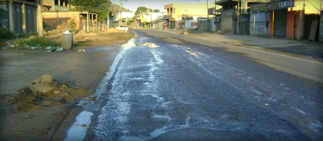 Luiz Paulo denuncia falta de atenção à estrada em Nova Iguaçu
