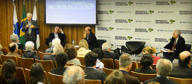 Leia mais sobre o artigo Luiz Paulo debate desenvolvimento da Região Metropolitana na FGV