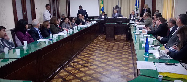 Leia mais sobre o artigo Luiz Paulo vota contra contas do governo por persistir em desobedecer o TCE