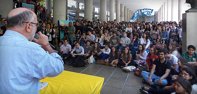 Luiz Paulo participa de debate na PUC sobre eleições 2014