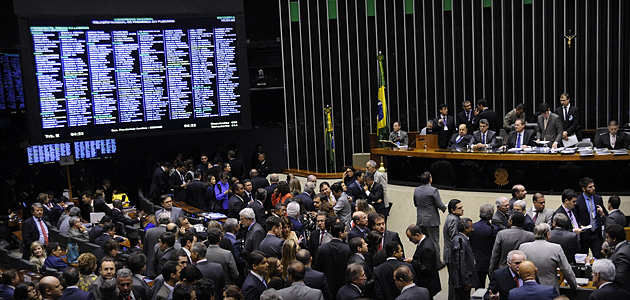 Leia mais sobre o artigo Decisão do Congresso Nacional que adulterou meta fiscal rasgou a Constituição
