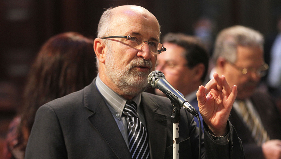 Luiz Paulo vai à Justiça para impedir remanejamento de verba dos Fundos como Fecam e Faperj