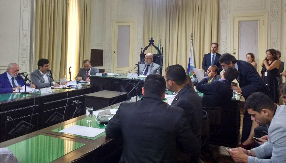 No momento, você está visualizando A CPI vai investigar os prejuízos do Estado do Rio de Janeiro e seus municípios