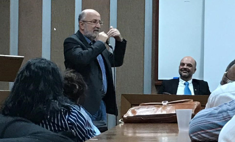 Luiz Paulo participa de audiência na UFRJ que discute corte de verbas