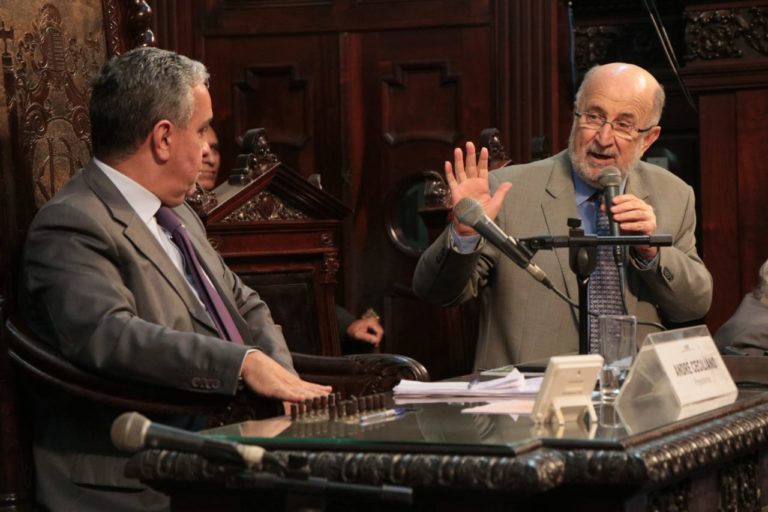 Leia mais sobre o artigo Luiz Paulo: “Que todos os poderes assumam suas obrigações com o Regime de Recuperação Fiscal.”