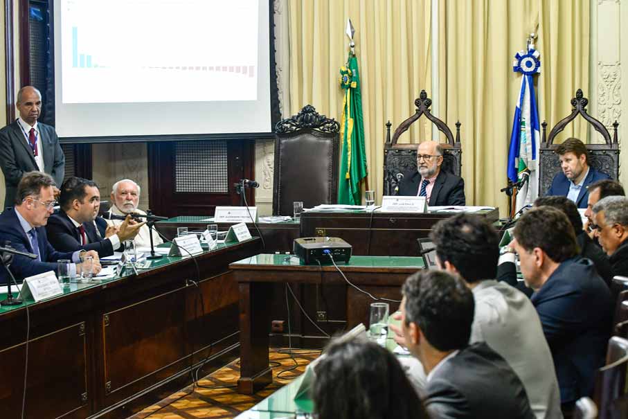 Leia mais sobre o artigo Comissão de Tributação discute regime tributário para setor de metal mecânico