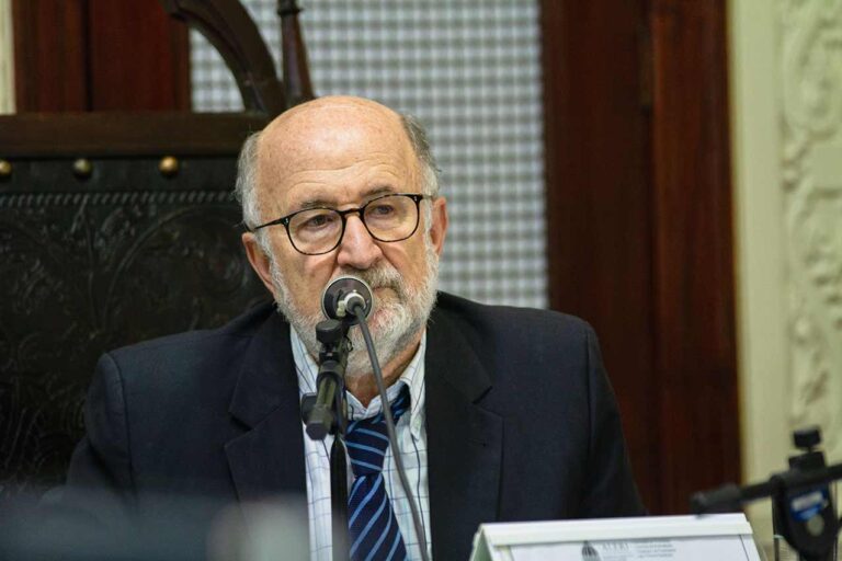 Leia mais sobre o artigo Todo o cuidado é pouco: vem aí a renovação do Regime de Recuperação Fiscal, por Luiz Paulo