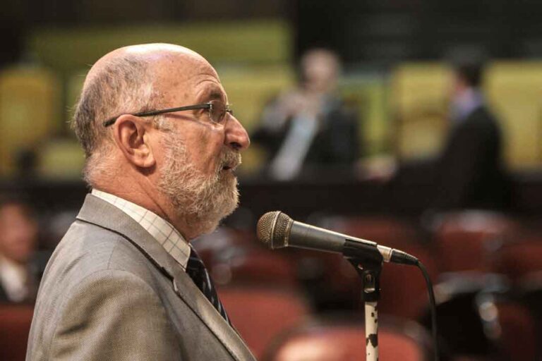 Leia mais sobre o artigo Luiz Paulo: Breve histórico de formação acadêmica e profissional na área de engenharia civil e gestão pública