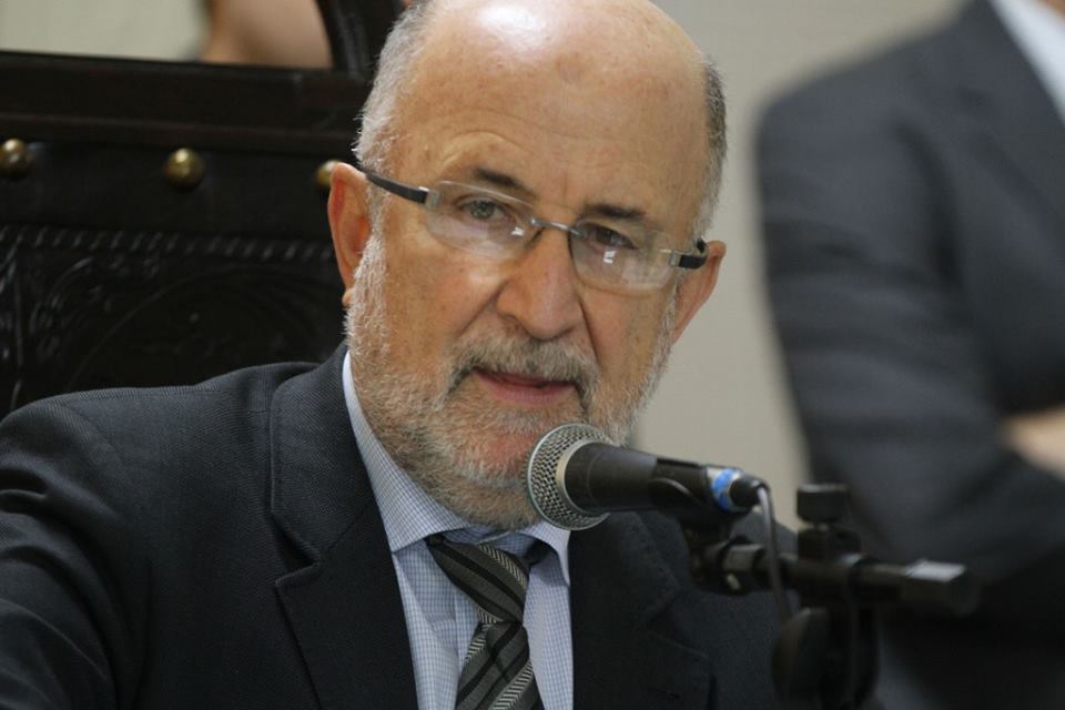 Leia mais sobre o artigo Investir é desenvolver – esse é o caminho, por Luiz Paulo